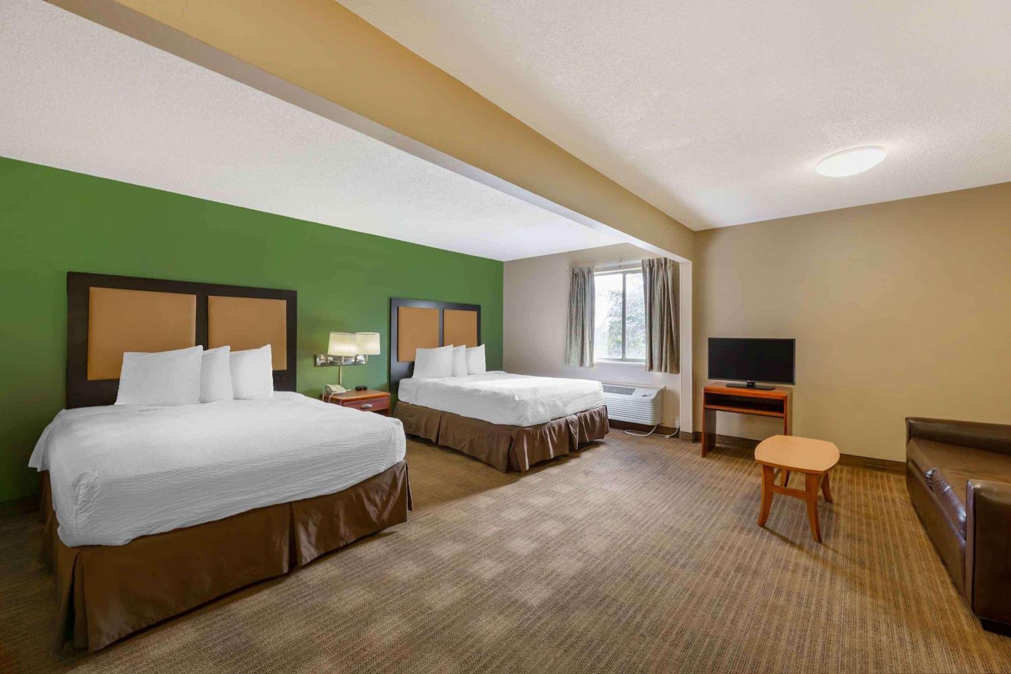 เอ็กซ์เทนด์ สเตย์ อเมริกา ชิคาโก ลอมบาร์ด ยอร์กทาวน์ เซ็นเตอร์ Hotel ภายนอก รูปภาพ