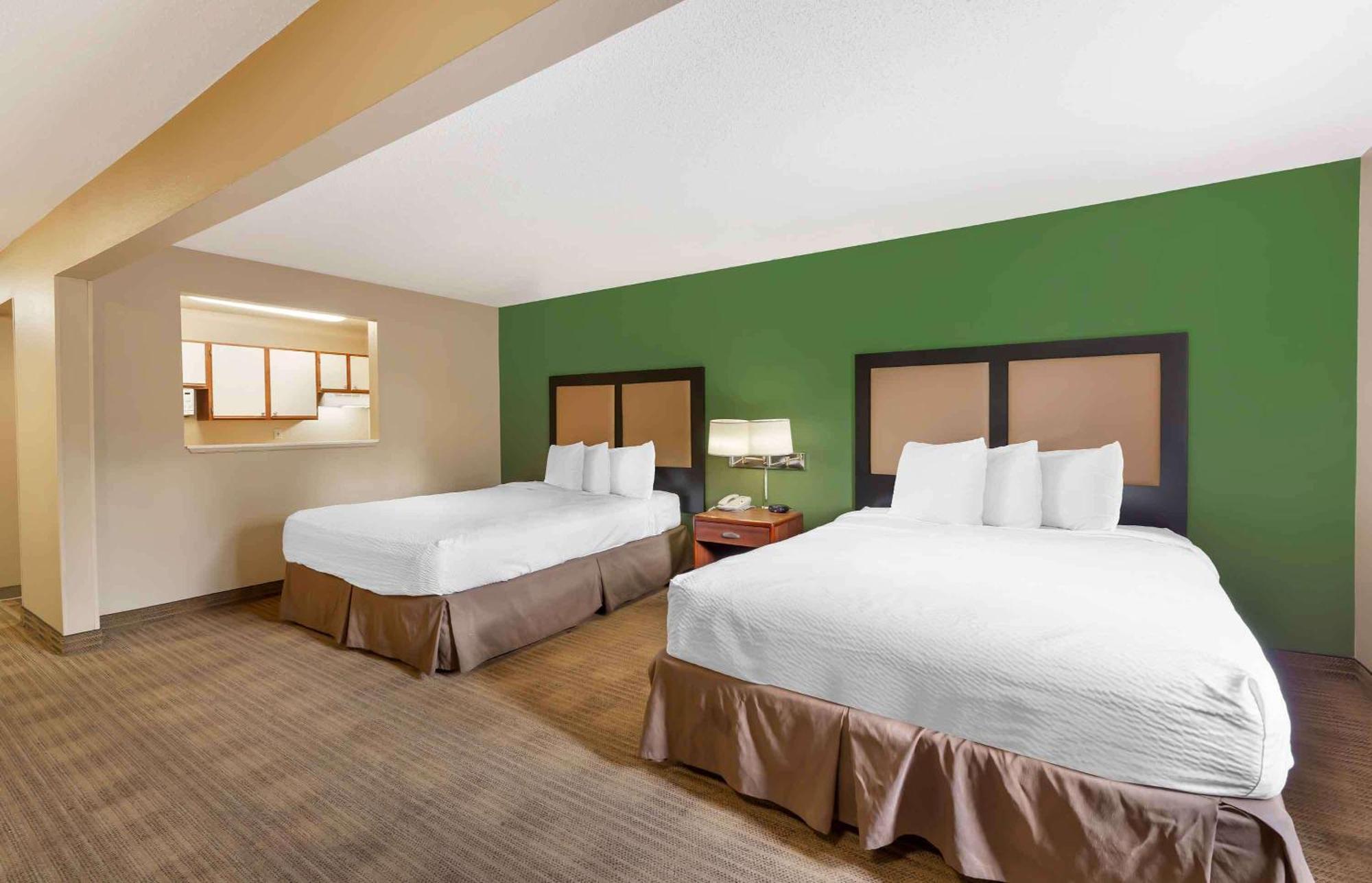เอ็กซ์เทนด์ สเตย์ อเมริกา ชิคาโก ลอมบาร์ด ยอร์กทาวน์ เซ็นเตอร์ Hotel ภายนอก รูปภาพ