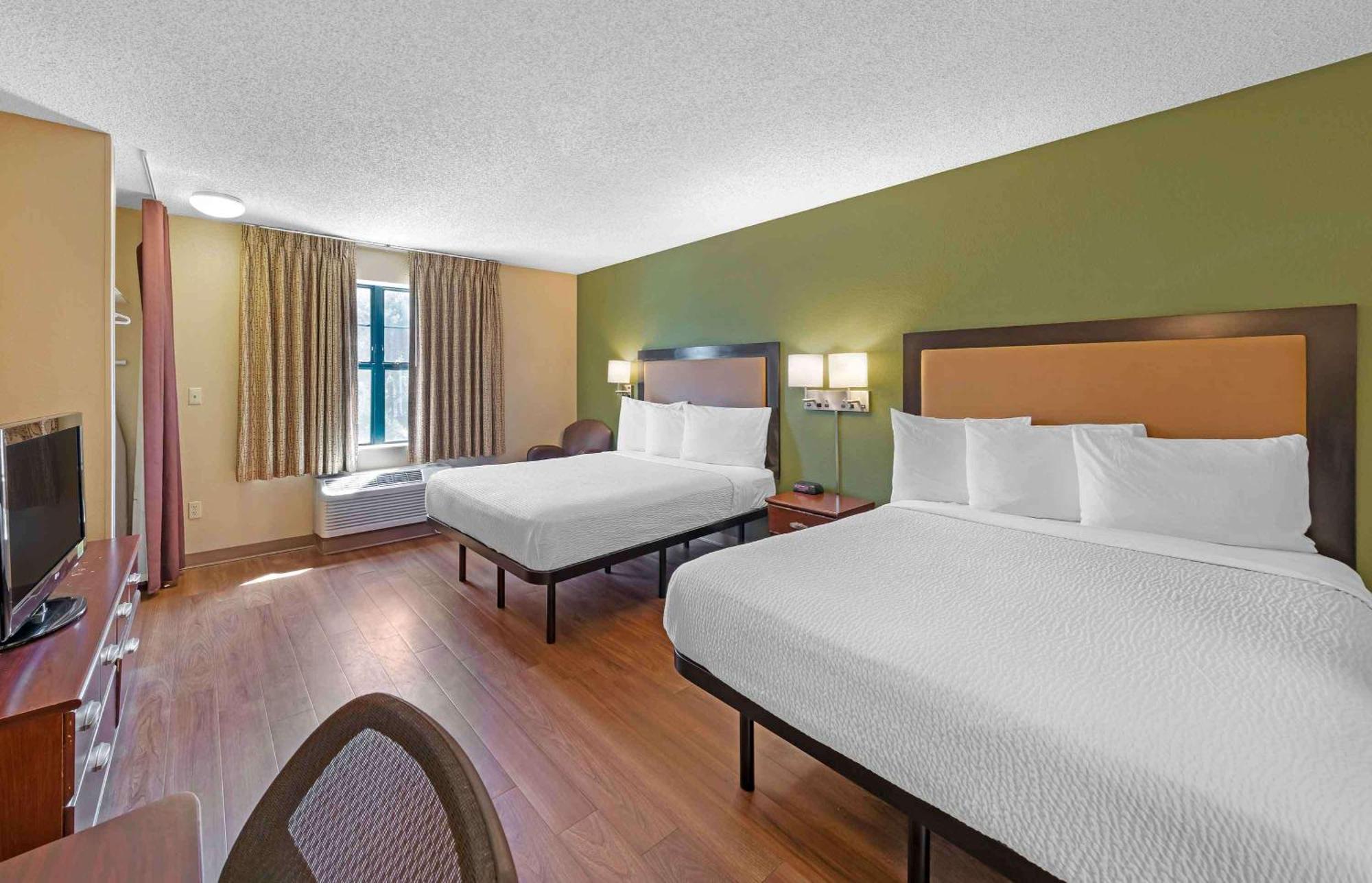 เอ็กซ์เทนด์ สเตย์ อเมริกา ชิคาโก ลอมบาร์ด ยอร์กทาวน์ เซ็นเตอร์ Hotel ภายนอก รูปภาพ